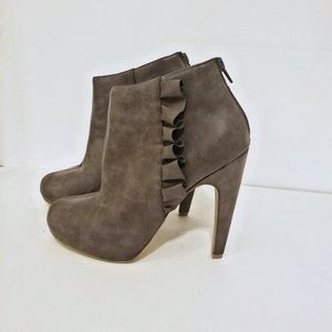 Justfab grey high heel booties size 9